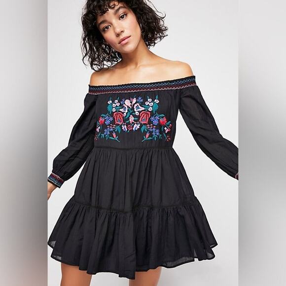 Free People Sunbeams Mini Dress Embroidered Boho Off Shoulder Flowy Black Small - Picture 1 of 14